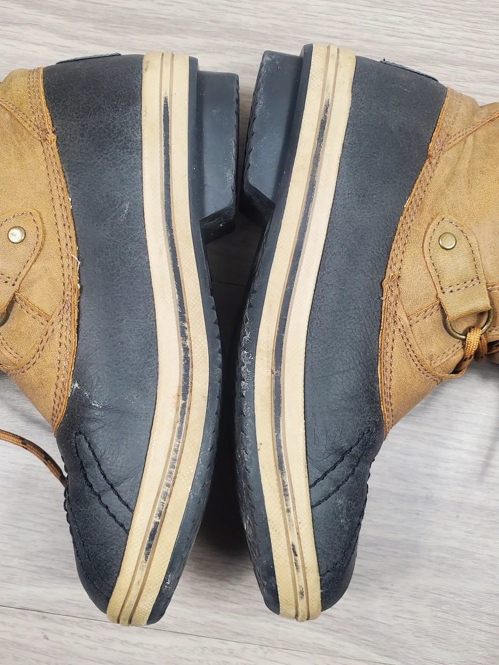 PAWZ by BearPaw Women's Size 6 Tan Black Faux Fur Lined Winter Duck Boots